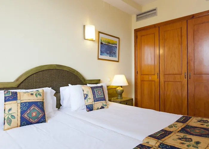 Hotel-apartamentos Andorra Apartmanhotel 3*