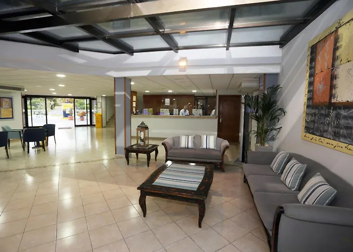 Hotel-apartamentos Andorra Apartmanhotel 3*