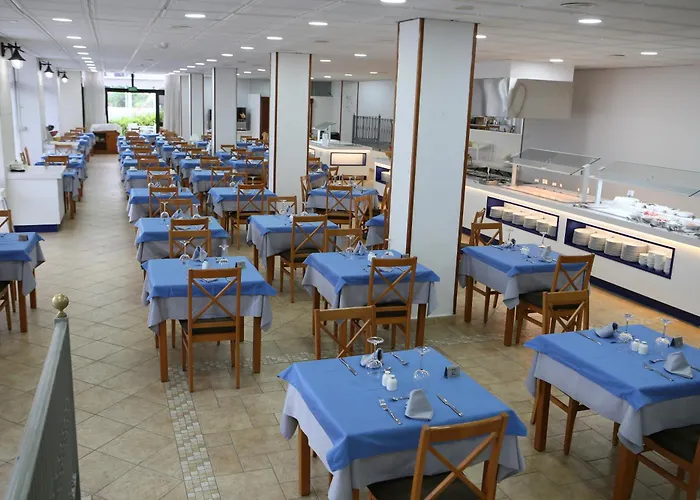 Apartmanhotel Hotel-apartamentos Andorra 3*