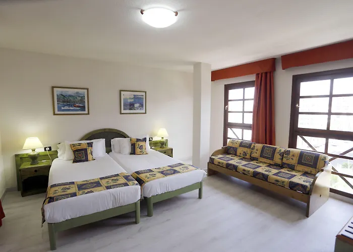 Hotel-apartamentos Andorra 3* Playa de las Américas