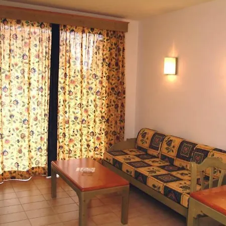 アパートホテル Hotel-apartamentos Andorra 3*
